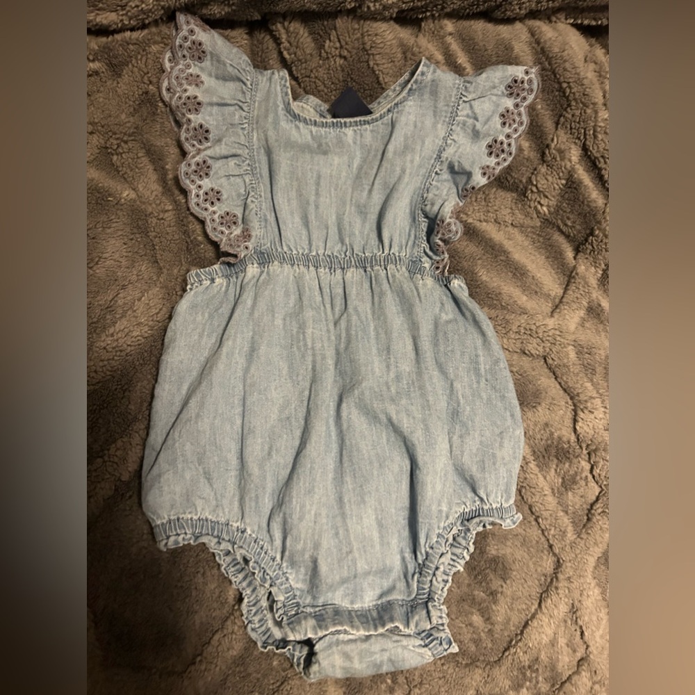 Gap denim romper